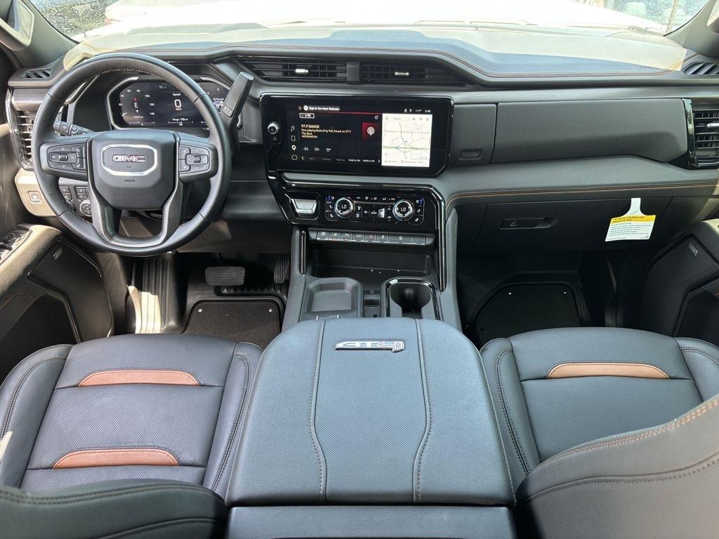 GMC Sierra 2500HD AT4 Crew Cab 4WD 2026