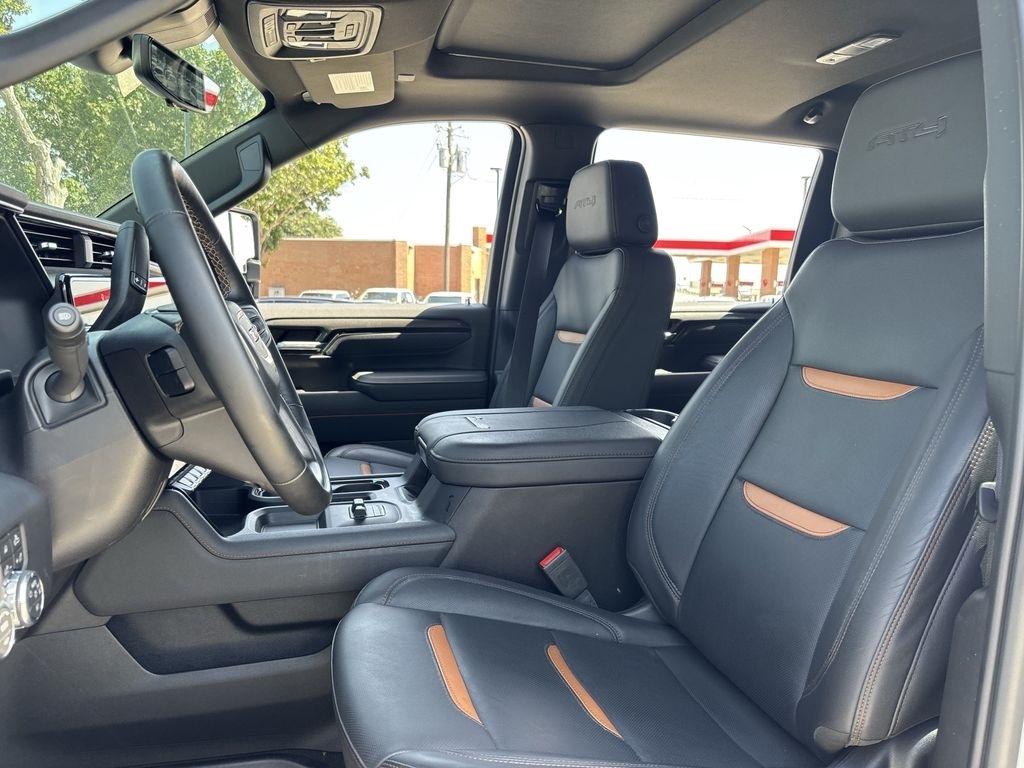 GMC Sierra 2500HD AT4 Crew Cab 4WD 2026