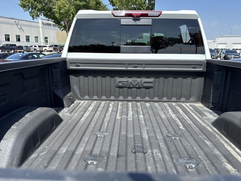 GMC Sierra 2500HD AT4 Crew Cab 4WD 2026