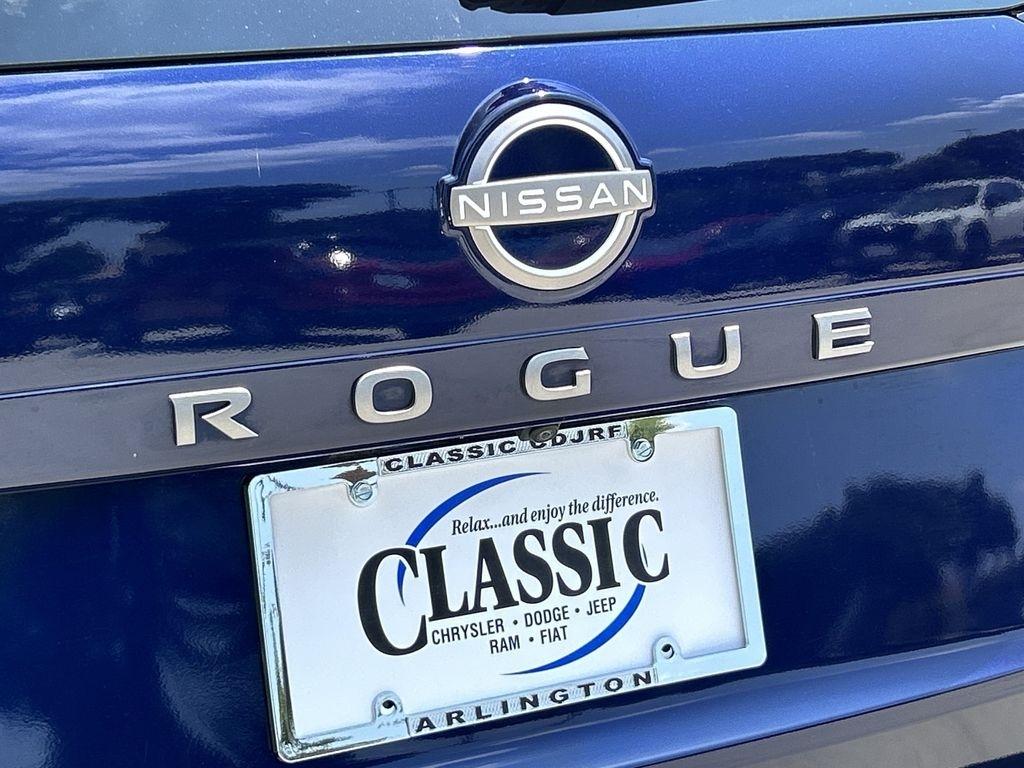 Nissan Rogue SV 2024