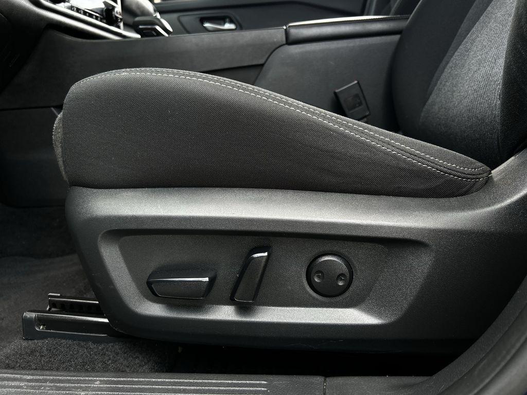 Nissan Rogue SV 2024