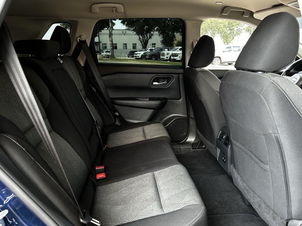 Nissan Rogue SV 2024