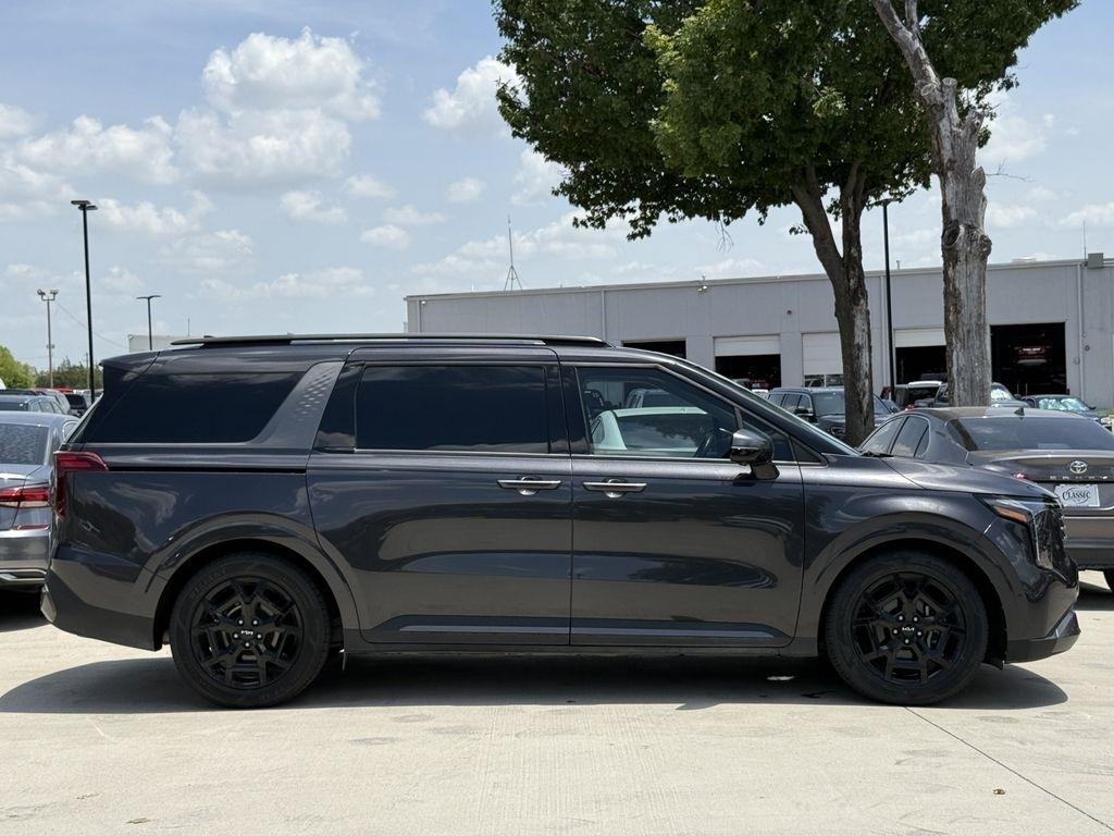 Kia Carnival SX Prestige 2025