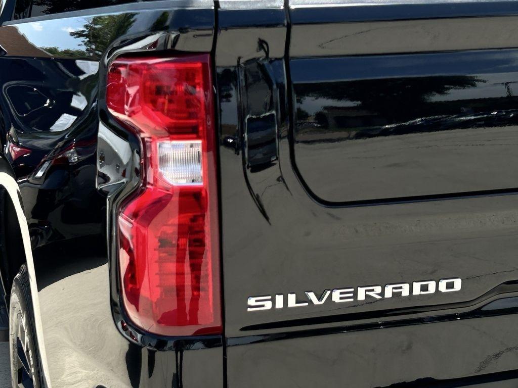 Chevrolet Silverado 1500 LT Crew Cab 2WD 2025
