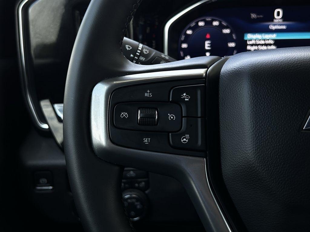 Chevrolet Silverado 1500 LT Crew Cab 2WD 2025