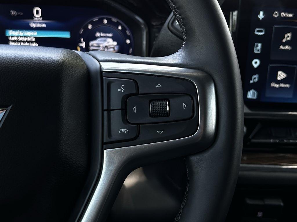 Chevrolet Silverado 1500 LT Crew Cab 2WD 2025