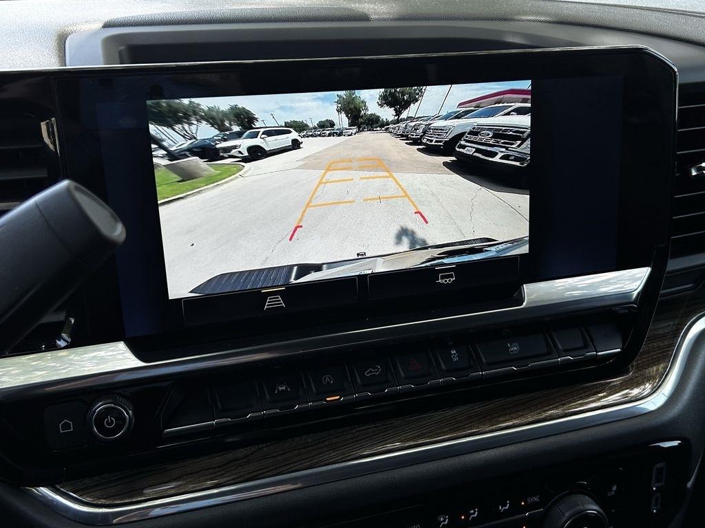 Chevrolet Silverado 1500 LT Crew Cab 2WD 2025
