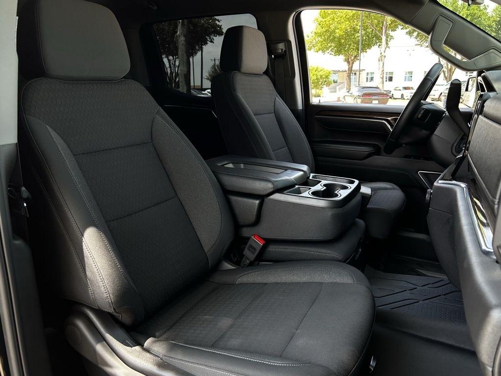 Chevrolet Silverado 1500 LT Crew Cab 2WD 2025