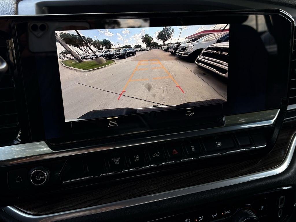 Chevrolet Silverado 2500HD LT Crew Cab Long Box 4WD 2025