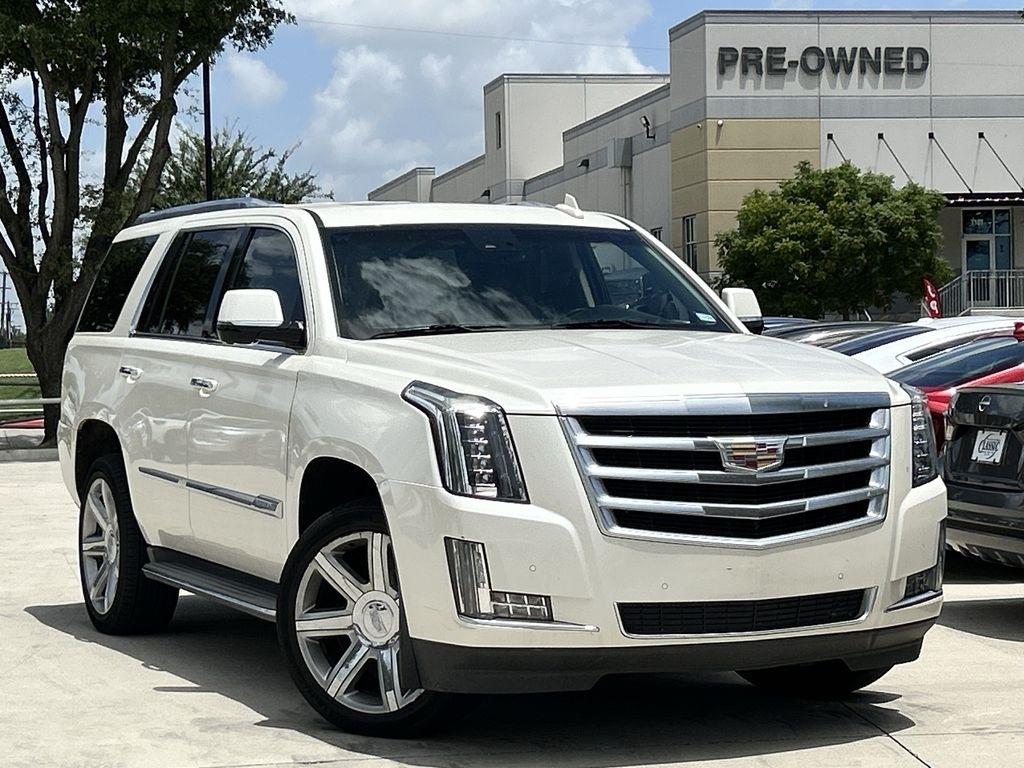 Cadillac Escalade Luxury 2WD 2015