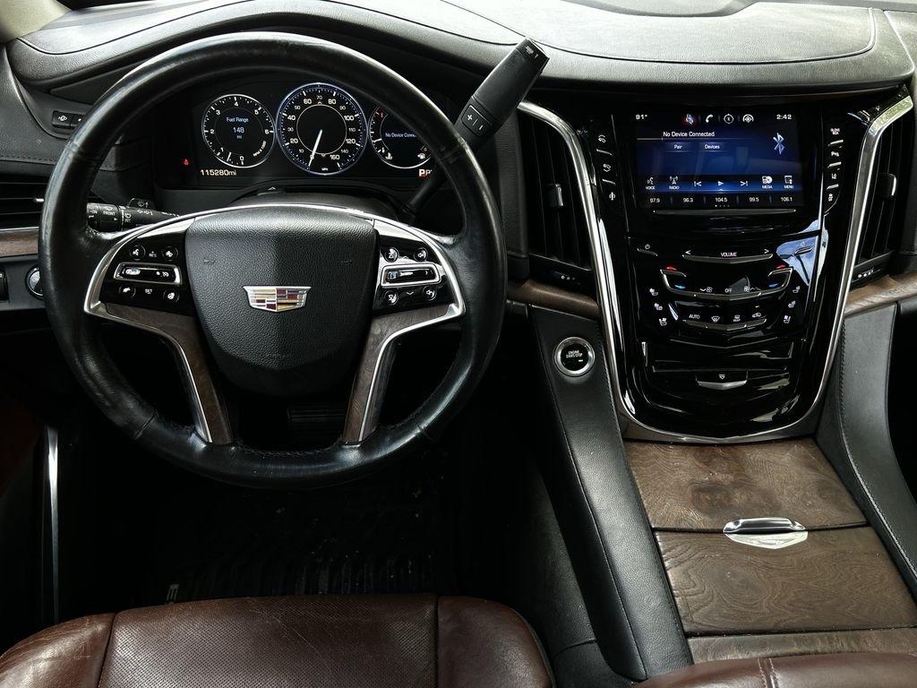 Cadillac Escalade Luxury 2WD 2015