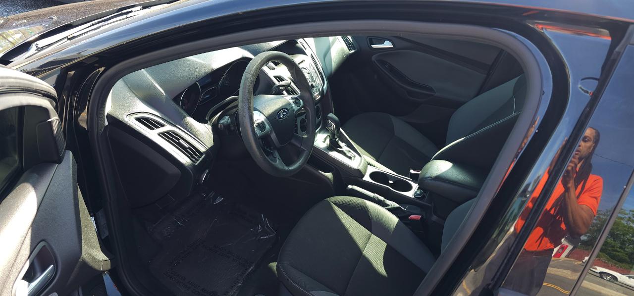 Ford Focus SE Hatch 2013