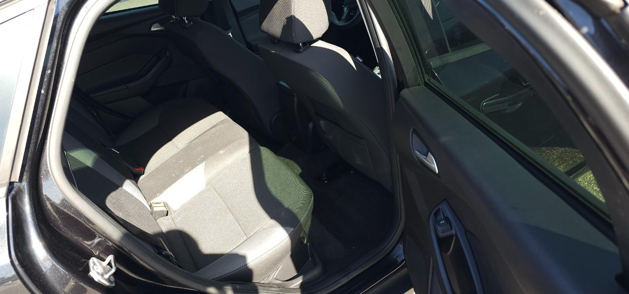 Ford Focus SE Hatch 2013