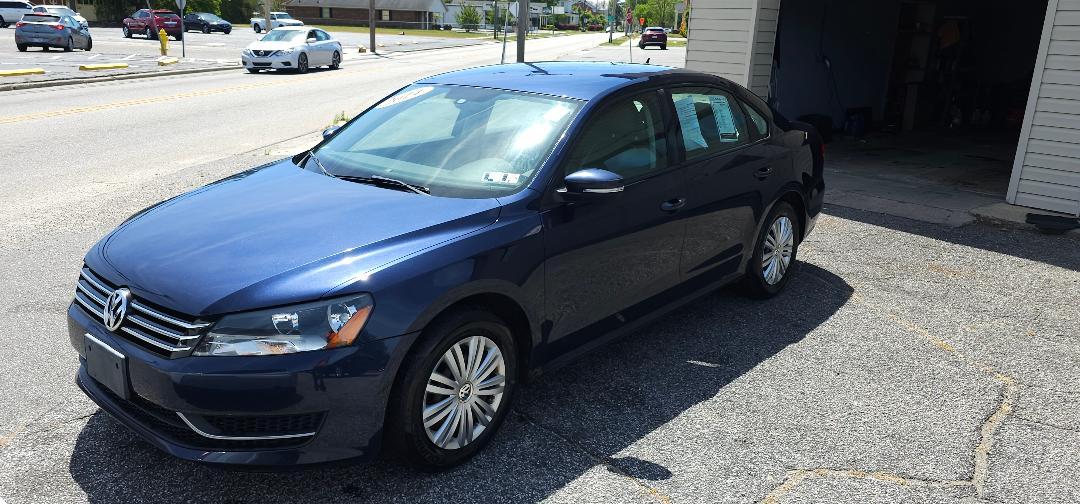 Volkswagen Passat 1.8T Wolfsburg AT 2014