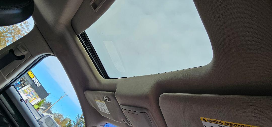 Ford Taurus Limited FWD 2011