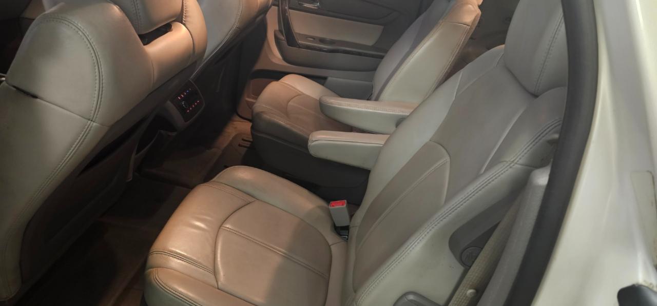 GMC Acadia SLT-2 FWD 2013