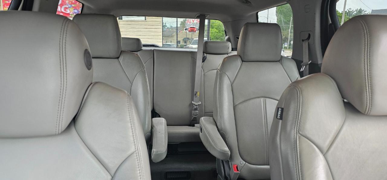 GMC Acadia SLT-2 FWD 2013