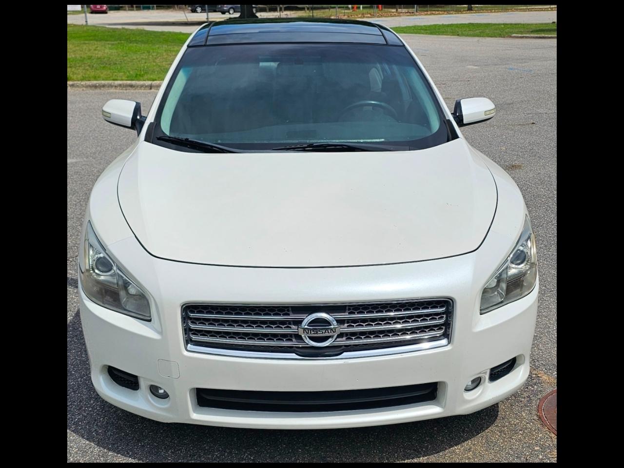 Nissan Maxima SV 2011