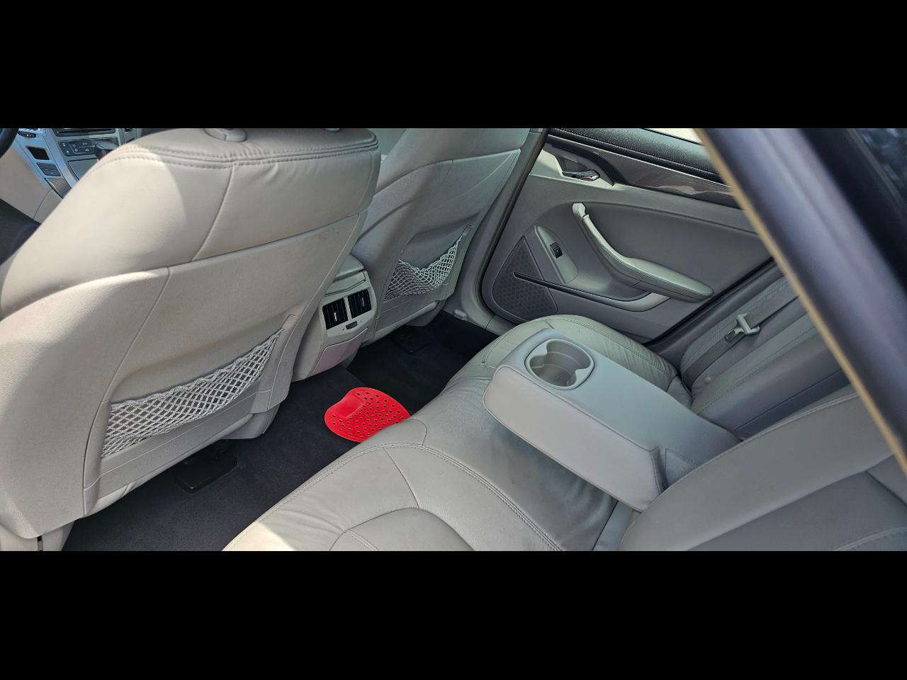 Cadillac CTS Base 2012