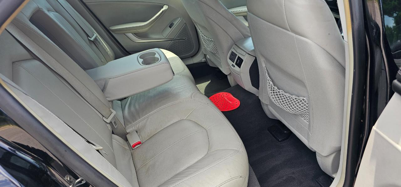 Cadillac CTS Base 2012