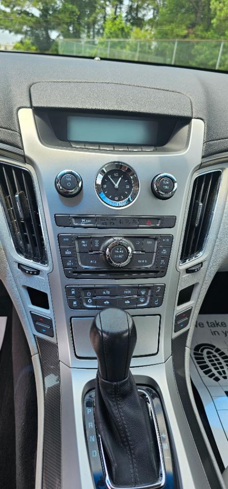 Cadillac CTS Base 2012