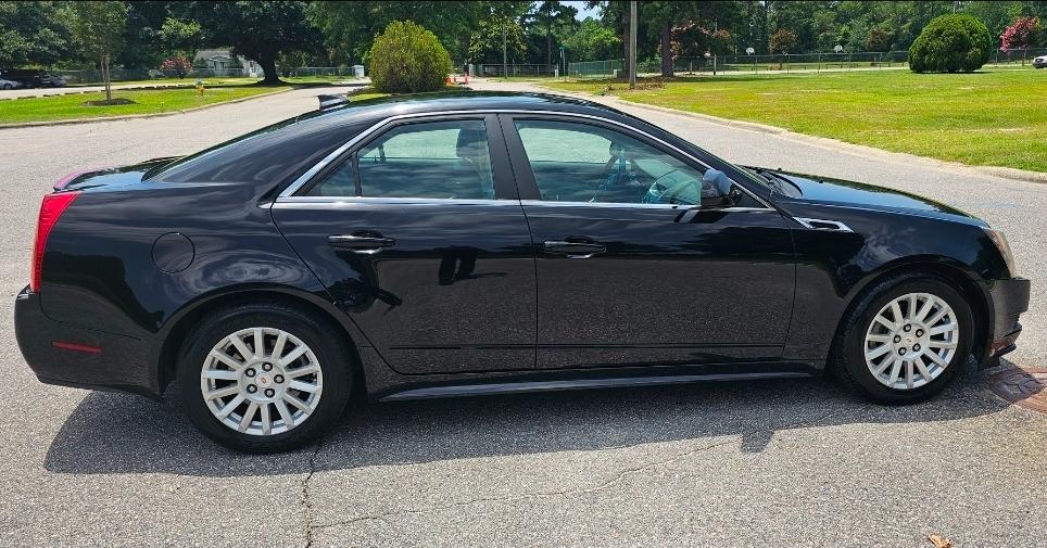 Cadillac CTS Base 2012