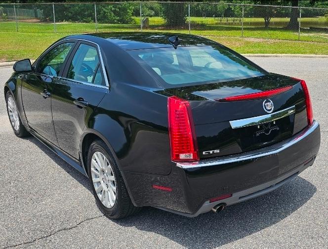 Cadillac CTS Base 2012
