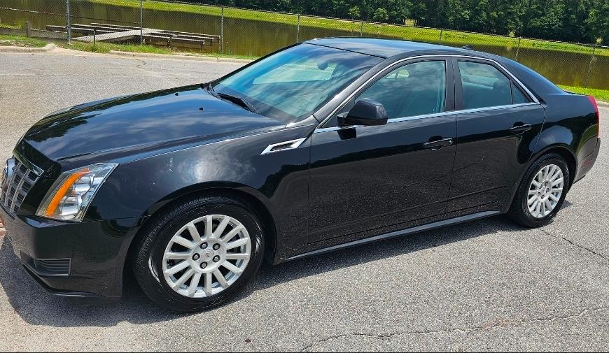 Cadillac CTS Base 2012
