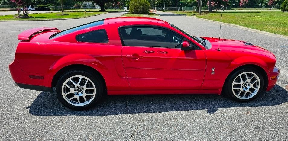 Ford MUSTANG GT  2006