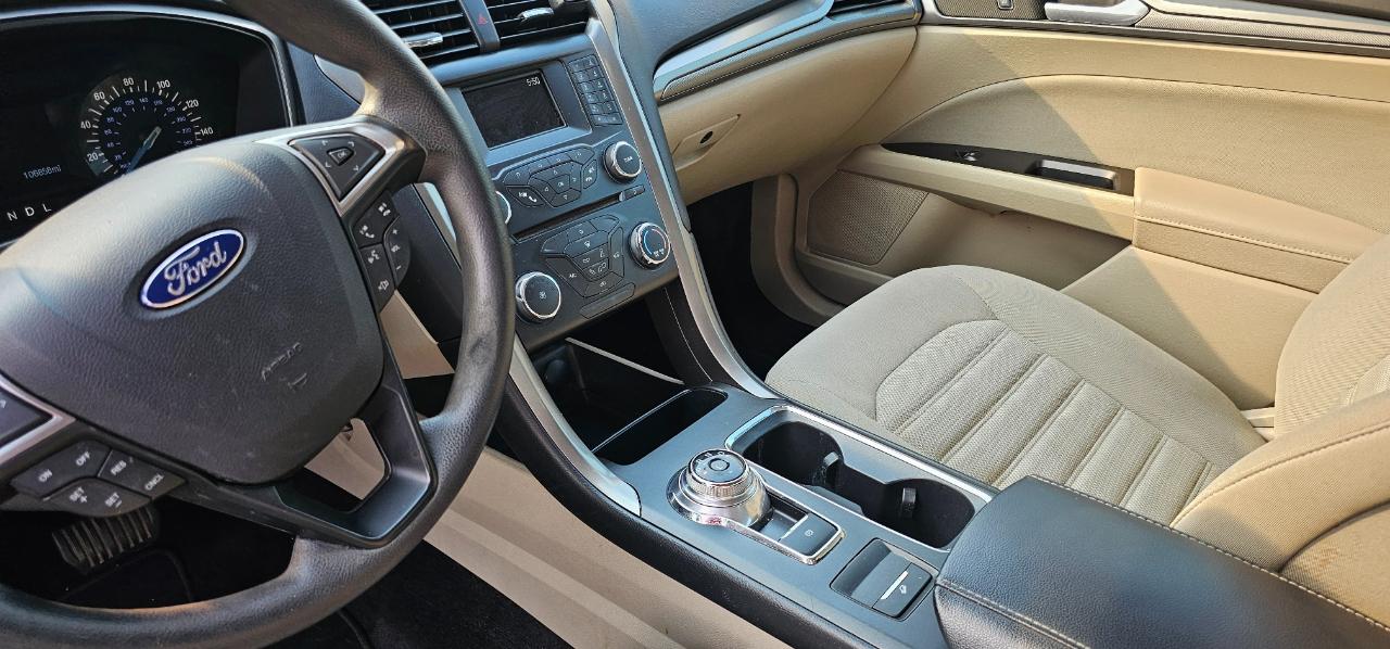 Ford Fusion SE 2017