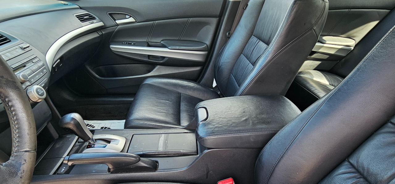 Honda Accord EX-L Sedan AT 2010