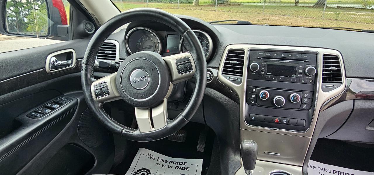Jeep Grand Cherokee Laredo 4WD 2012