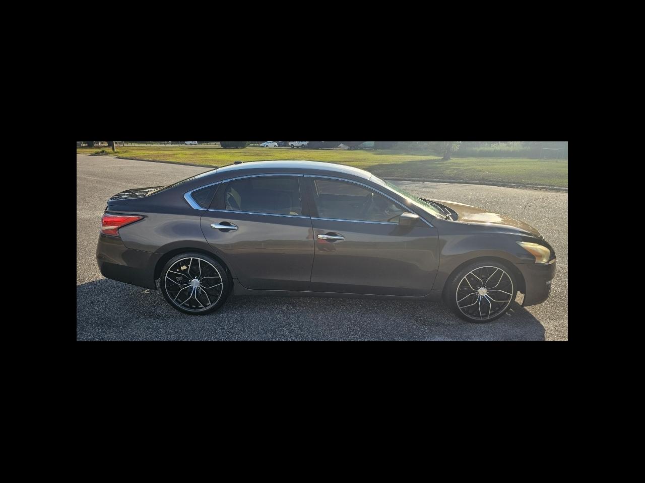 Nissan Altima 2.5 SV 2015