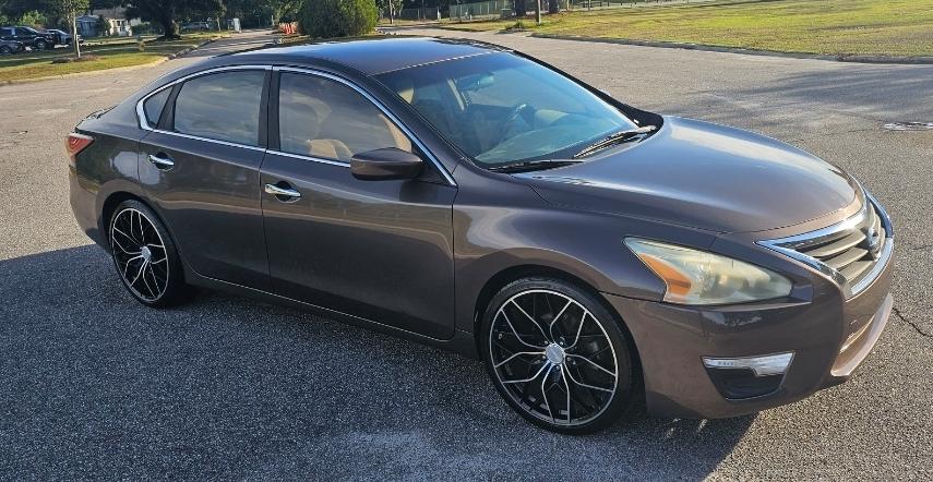 Nissan Altima 2.5 SV 2015