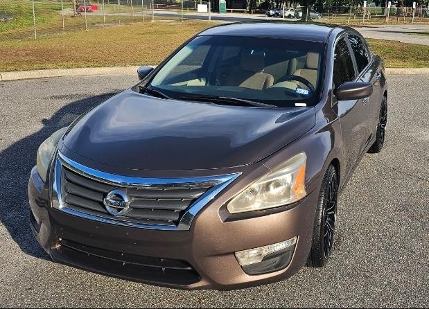 Nissan Altima 2.5 SV 2015