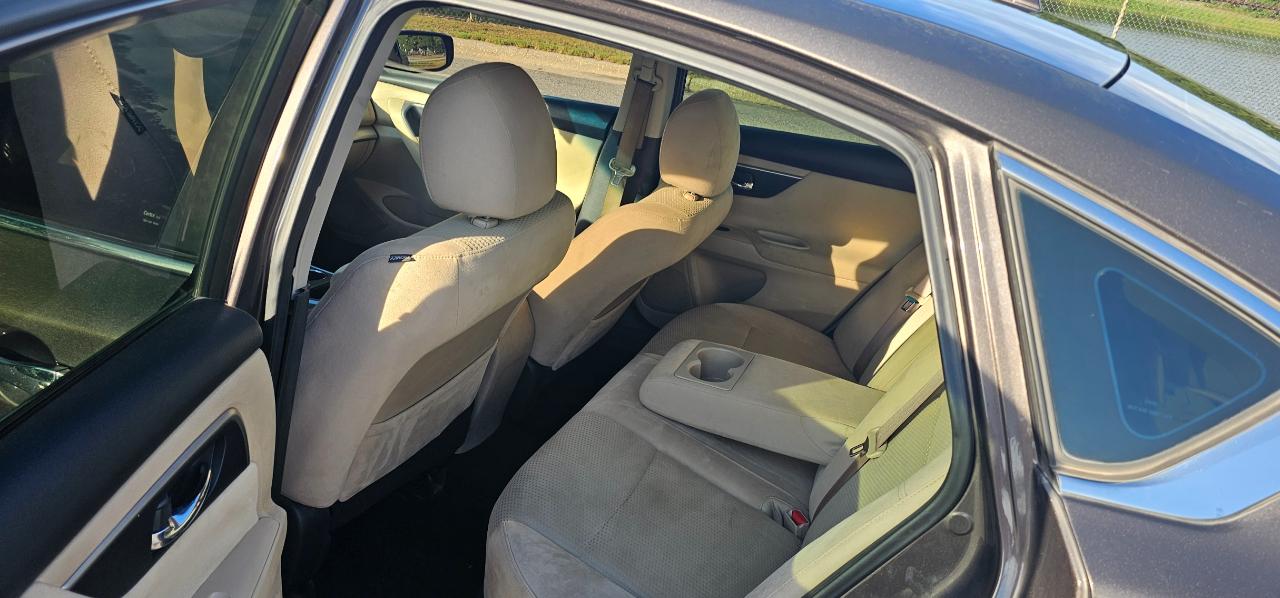 Nissan Altima 2.5 SV 2015