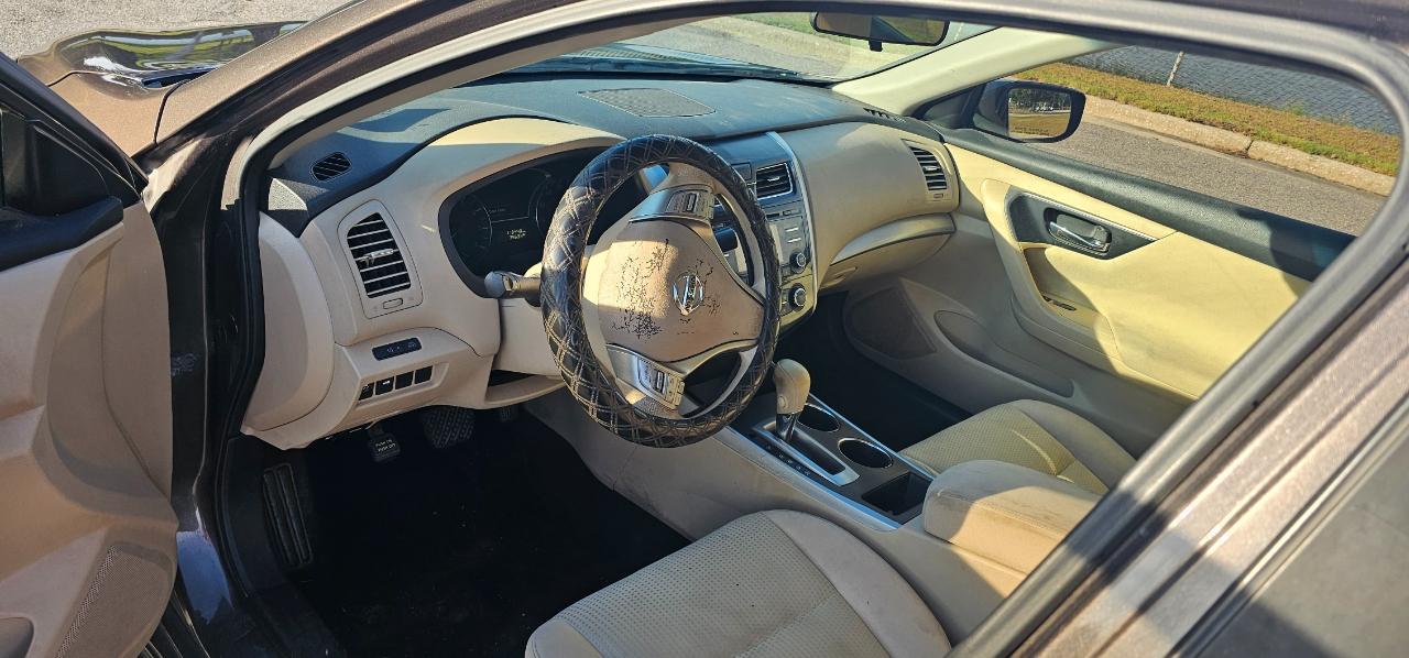 Nissan Altima 2.5 SV 2015