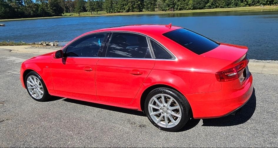 Audi A4 2.0T Premium Sedan 2016