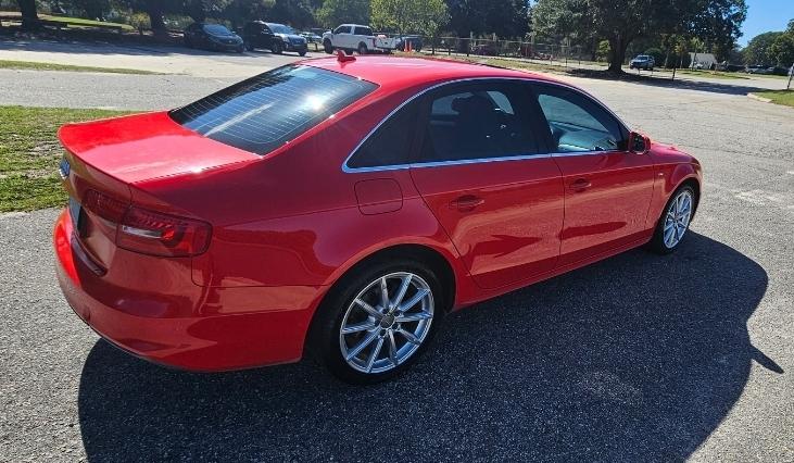 Audi A4 2.0T Premium Sedan 2016