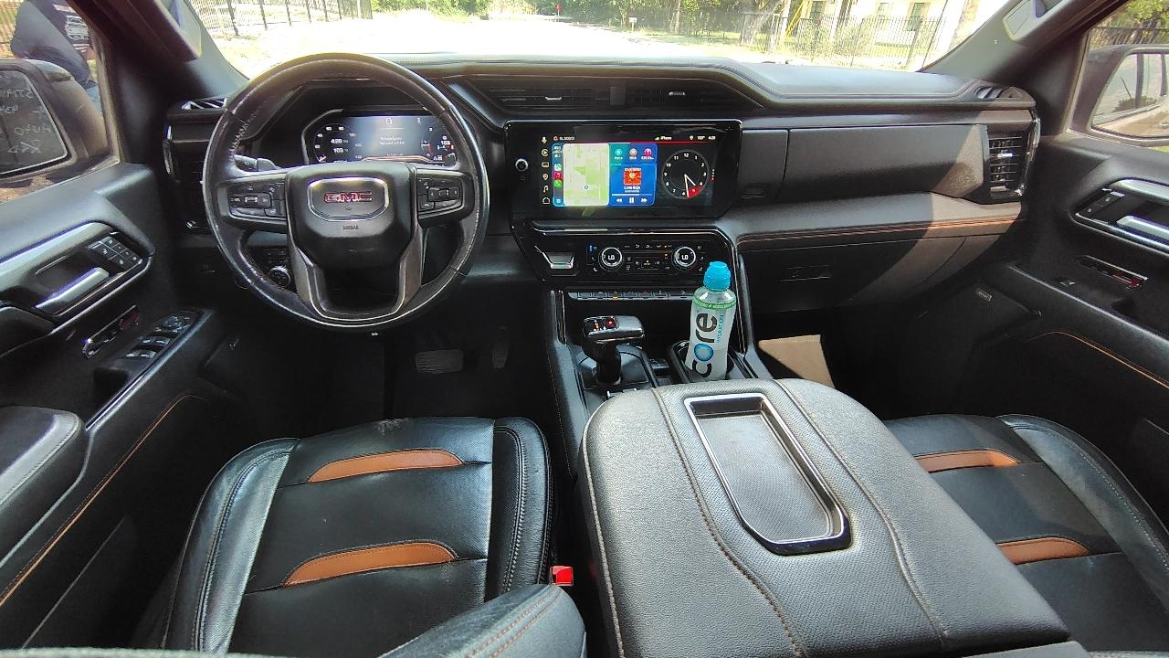 GMC Sierra 1500 AT4 Crew Cab 4WD 2022