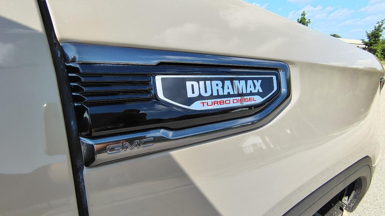 GMC Sierra 1500 AT4 Crew Cab 4WD 2022