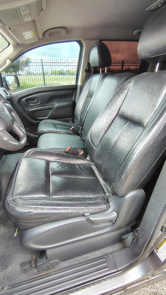 Nissan Titan SV Crew Cab 2WD 2017