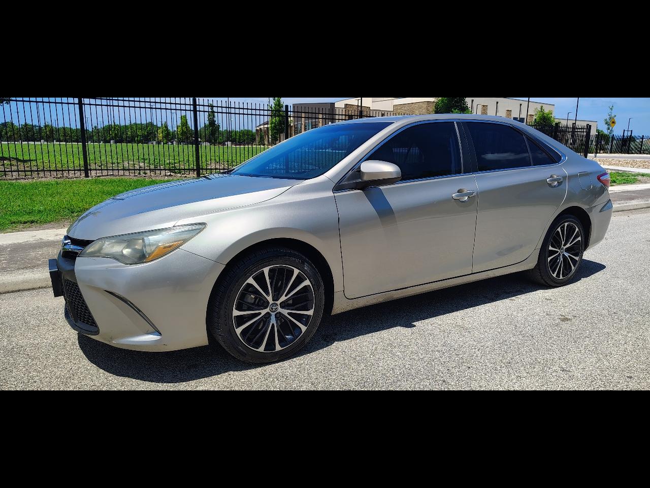 Toyota Camry SE 2015