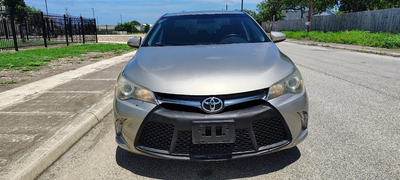 Toyota Camry SE 2015