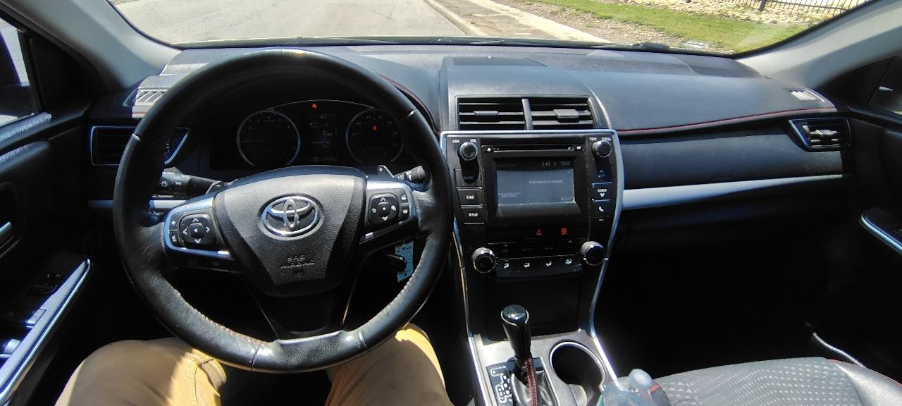 Toyota Camry SE 2015