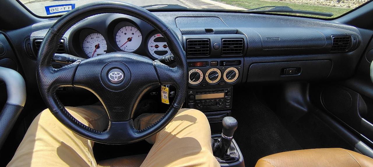 Toyota MR2 Spyder Convertible 2002