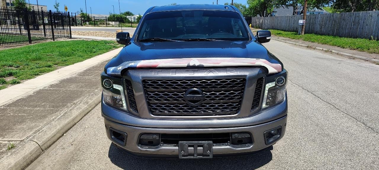 Nissan Titan Platinum Reserve Crew Cab 2WD 2018