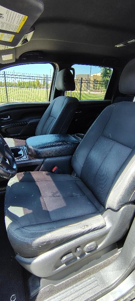 Nissan Titan Platinum Reserve Crew Cab 2WD 2018