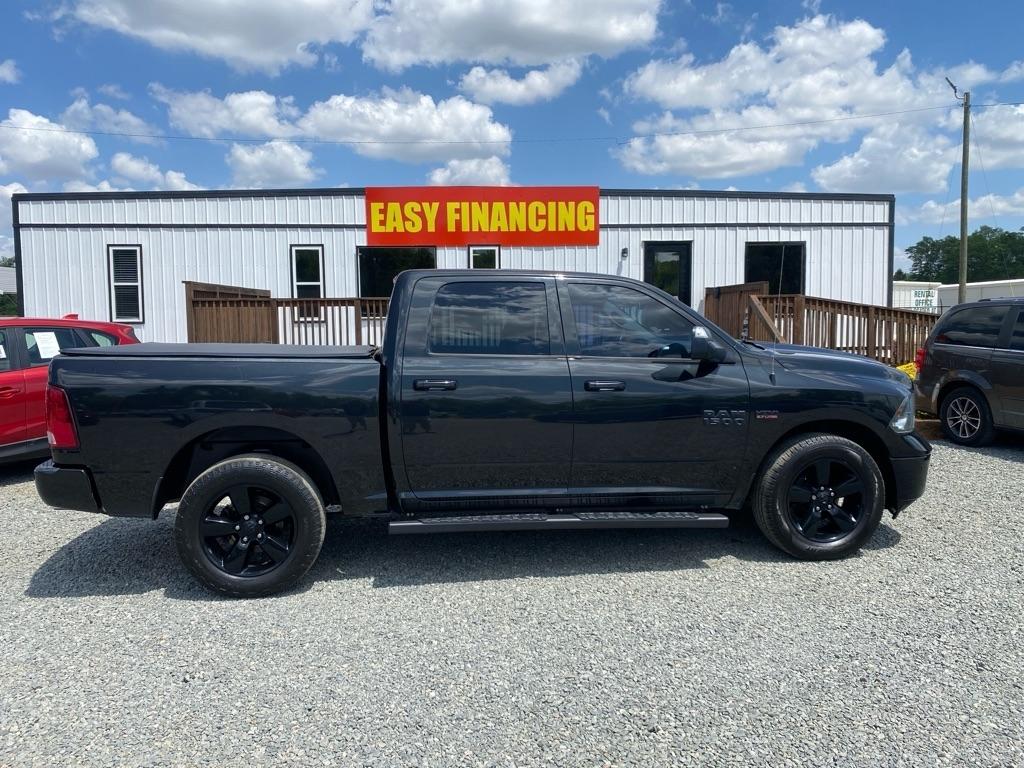 2018 RAM 1500 SLT Crew Cab SWB 4WD
