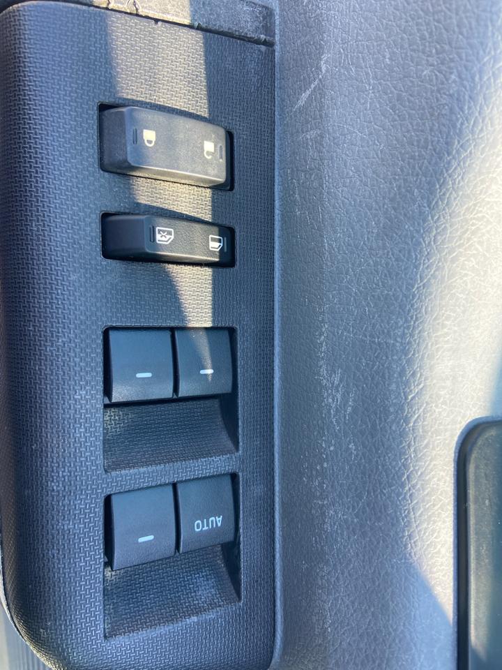 Ford F-550 Crew Cab DRW 2WD 2012